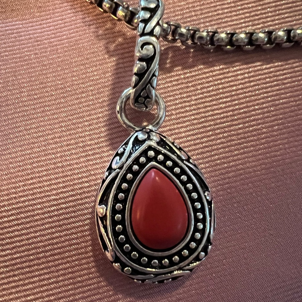 Red stone 18” adjustable vintage necklace